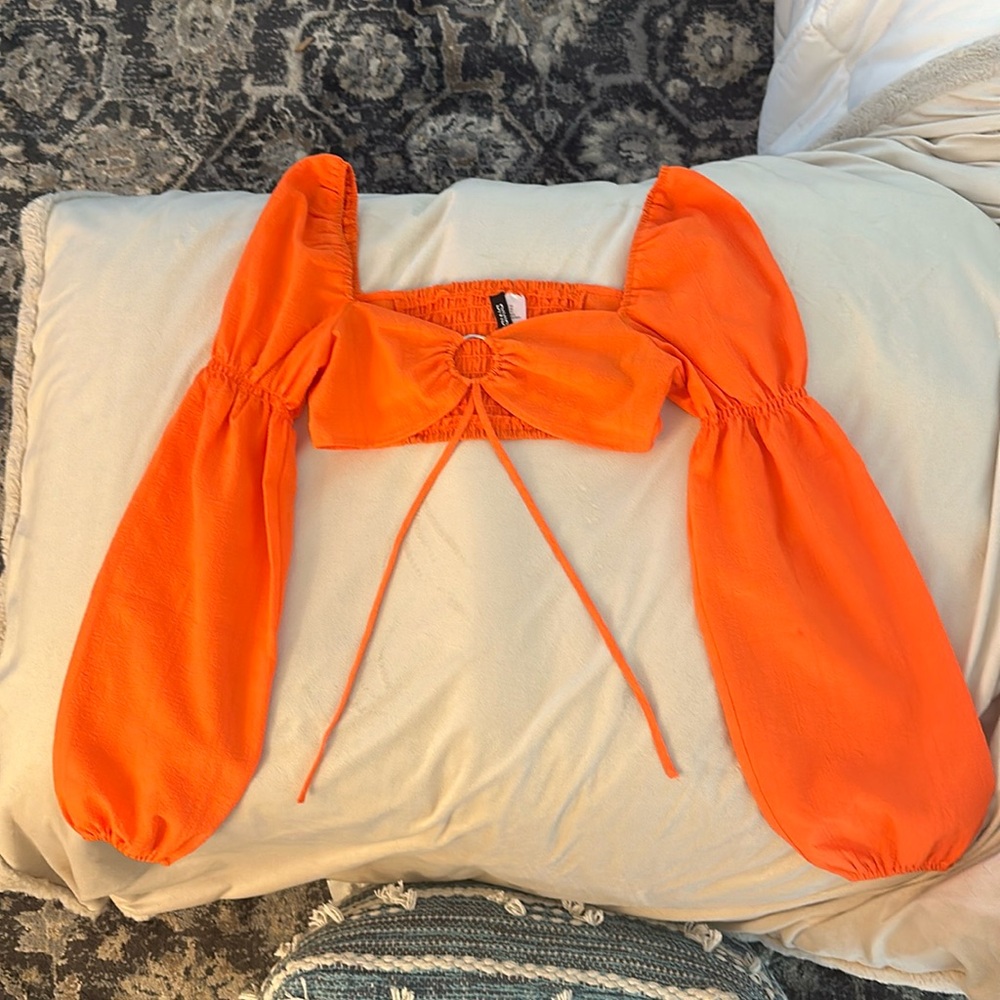 H&M Long Sleeve Crop Top